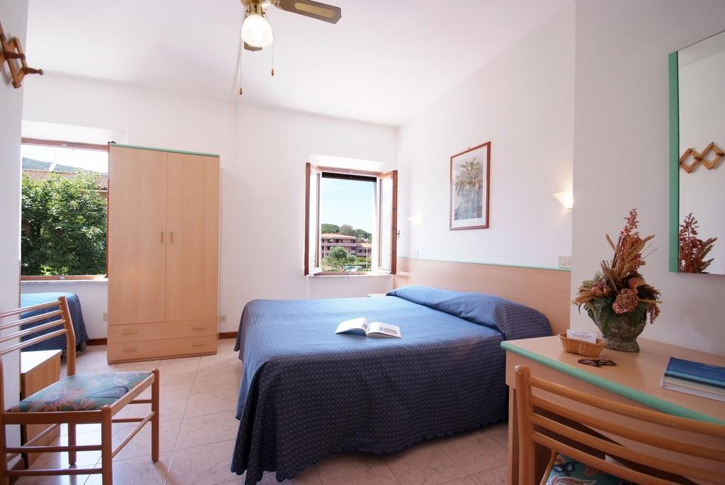 Hotel Anselmi Marciana Marina Kültér fotó