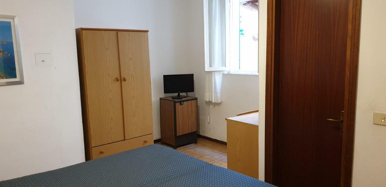 Hotel Anselmi Marciana Marina Kültér fotó